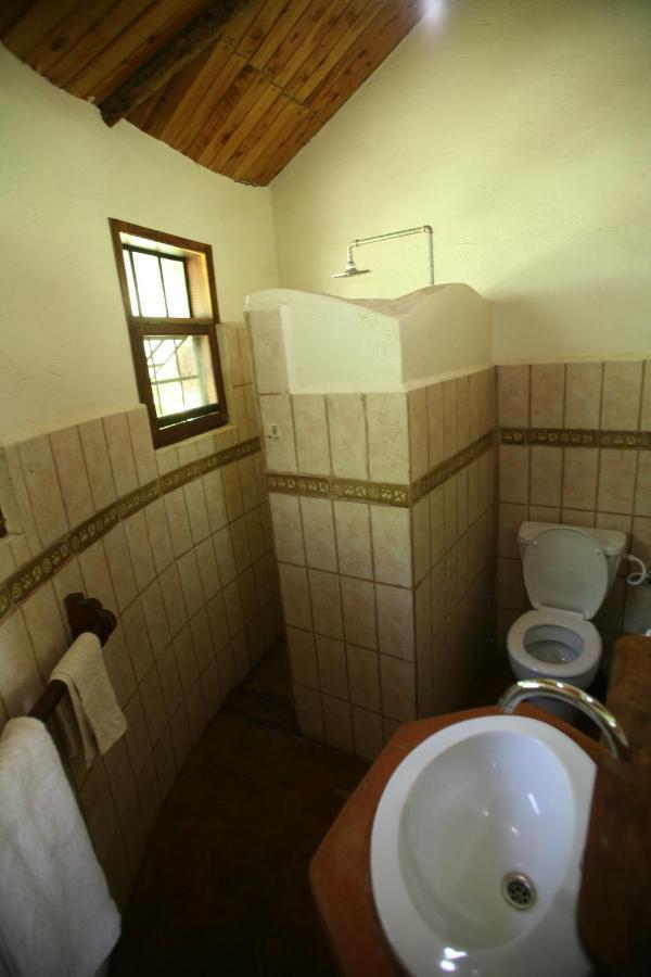 Kiboko Lodge Usa River Oda fotoğraf